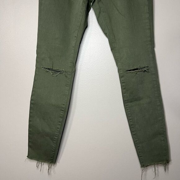 Universal Thread Olive Army Green Mid Rise Jegging Raw Hem Women's size 2/26R - Picture 2 of 9